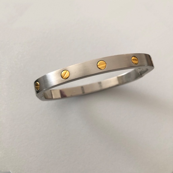Bracelet with a Hinge Open & Close Silver & Gold - Picture 7 of 9